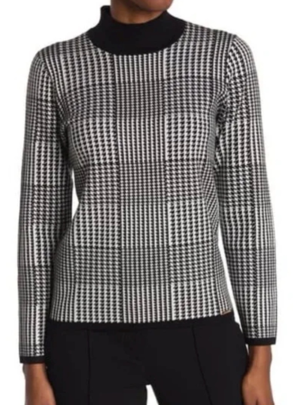 T Tahari Mock Turtleneck - Black & White Houndstooth Size M